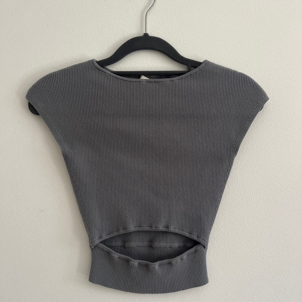 Aritzia Wilfred Ribbed Cap Sleeve Top